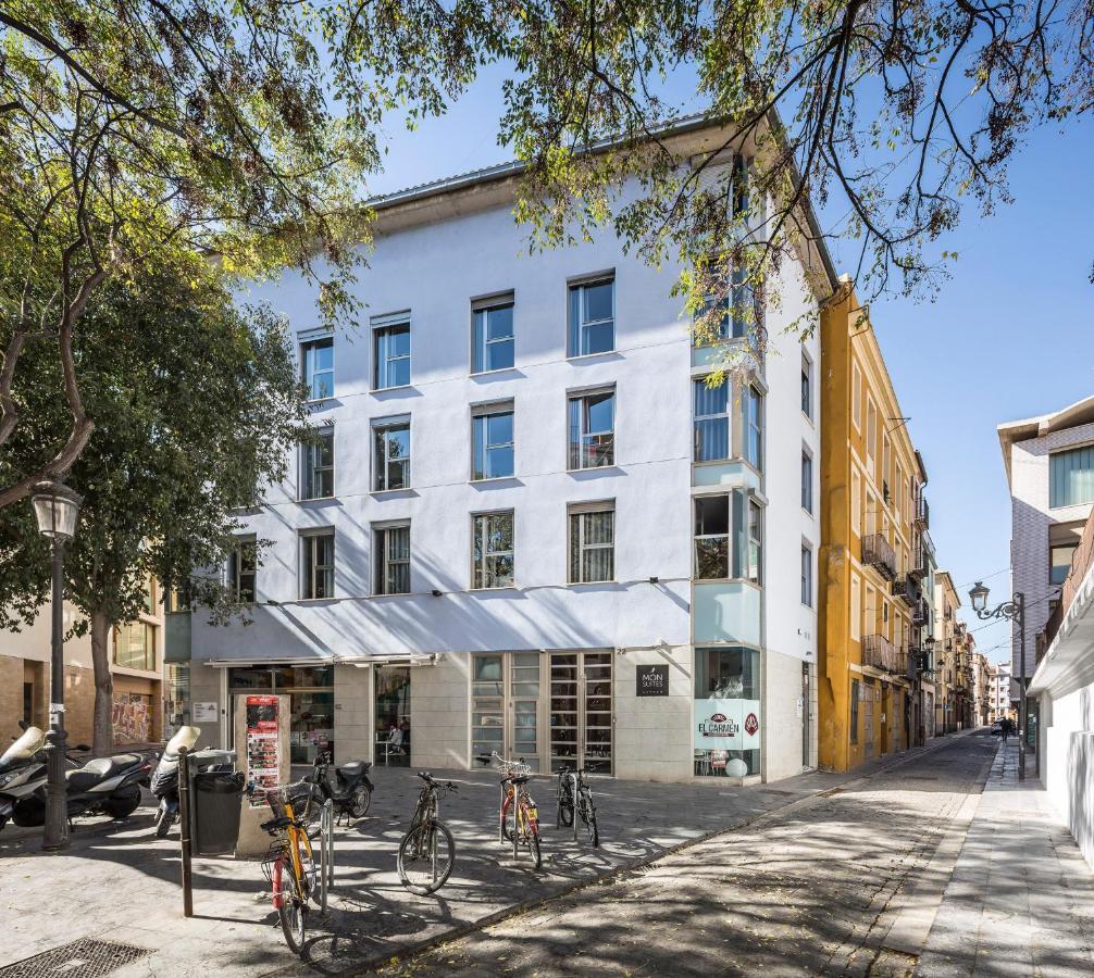 Mon Suites Carmen Валенсия Екстериор снимка