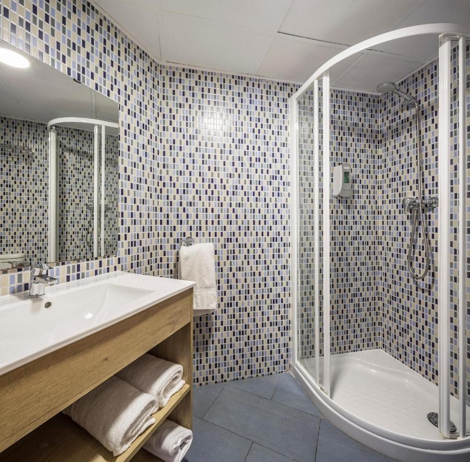 Mon Suites Carmen Валенсия Екстериор снимка