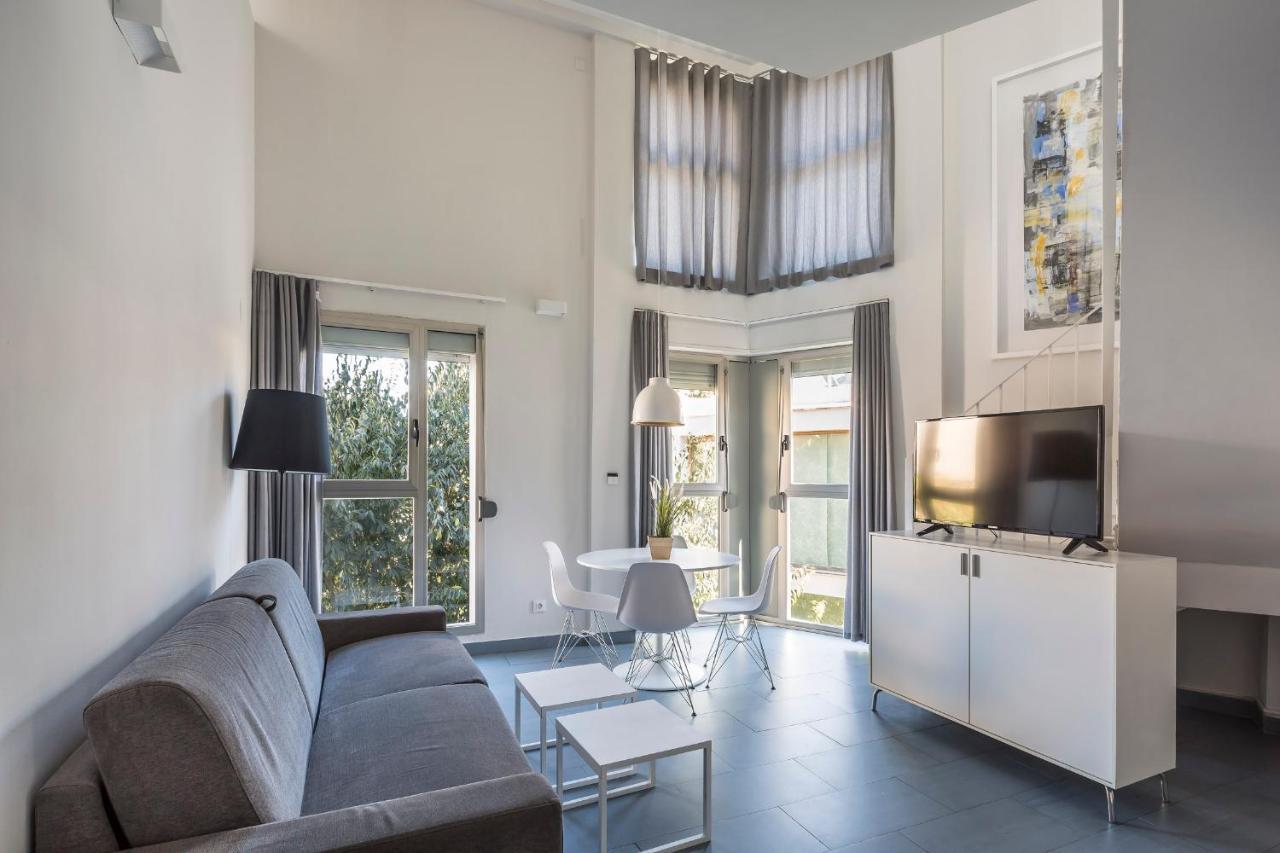 Mon Suites Carmen Валенсия Екстериор снимка